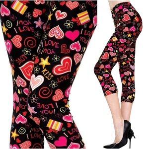 NWT! PLUS Colorful SOFT Brushed Heart Star Comfy Capri Crop Leggings
